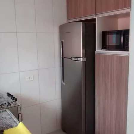 Apartamento Boraceia 200 metros da praia, com ar condicionado-2